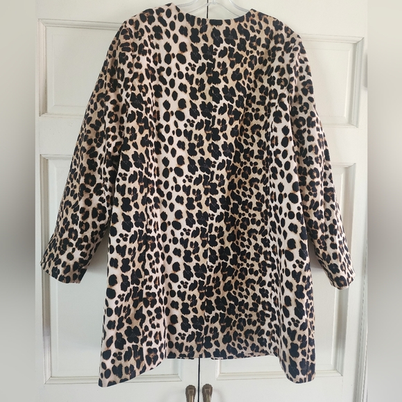 NWT.The Limited Animal Print Jacket.pit To Pit23" Lenth 35" - Picture 2 of 6